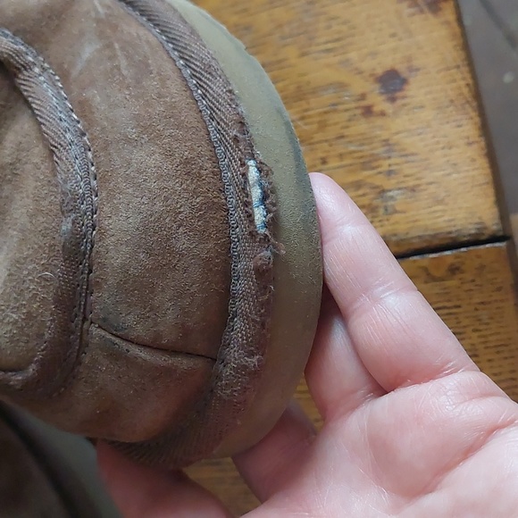 Vintage UGG Chelsea Boots *Final Price* - Picture 5 of 12